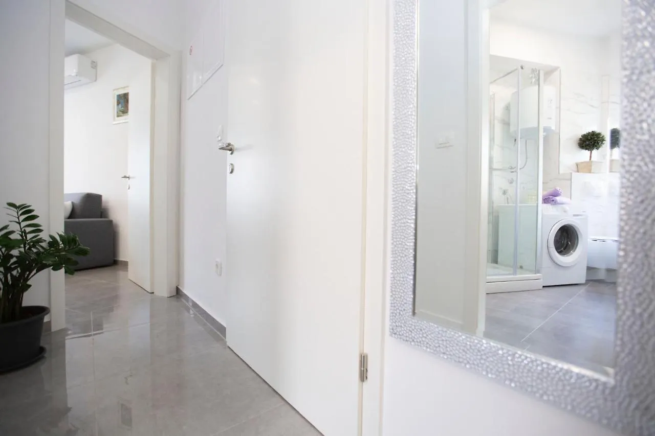 Triple A Apartment Split 0*,  Croatia