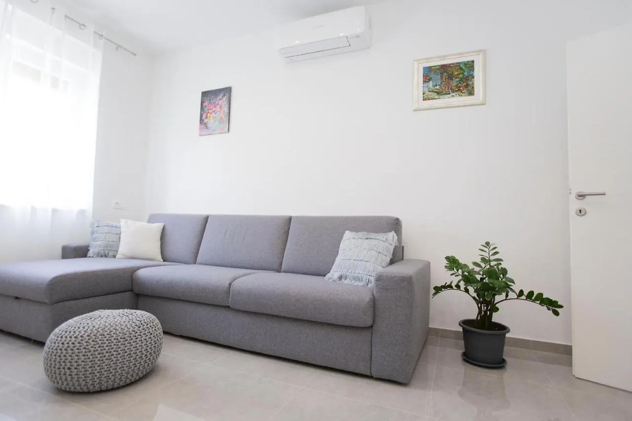 Triple A Apartment Split